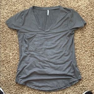 Short sleeve gray shirt